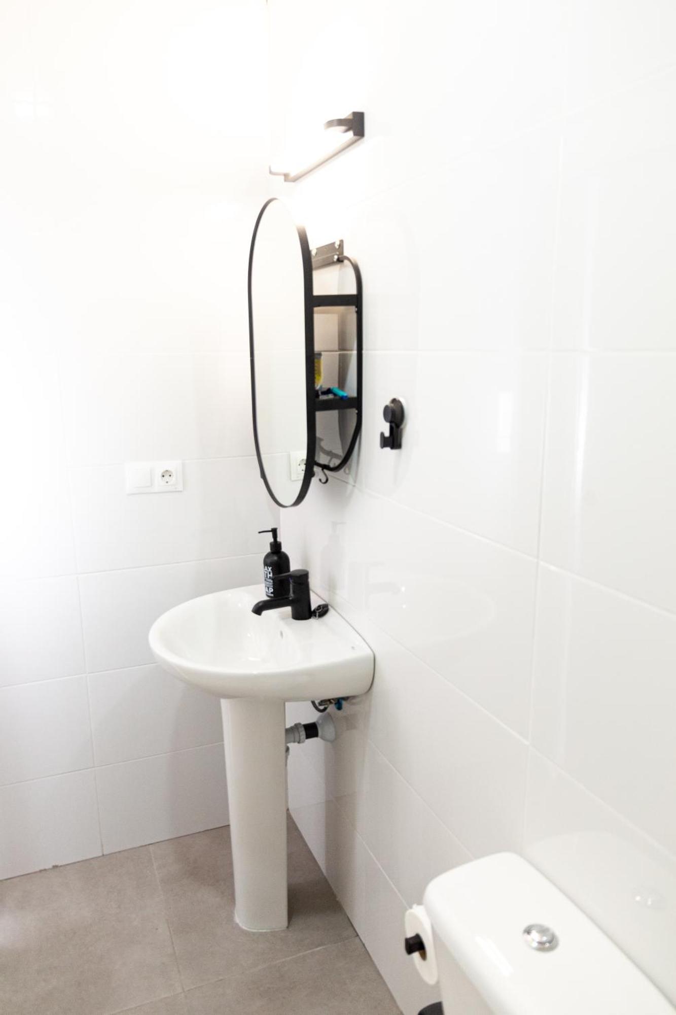 דירות קדיז Casa Completa Triplex & Parking By Gades Gestion מראה חיצוני תמונה